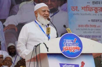 বিরোধীদলীয় নেতা: ফ্যাসিবাদের পথে হাঁটছে সরকার