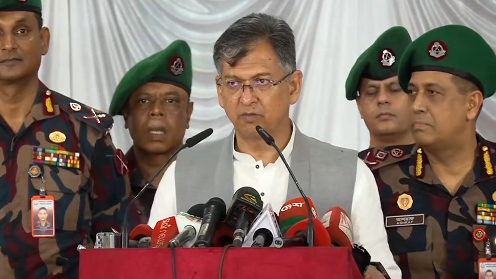 মোজাফফর হোসেনের বিচার সেনা আইনে হবে: স্বরাষ্ট্রমন্ত্রী