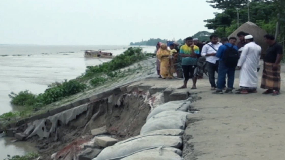 কুড়িগ্রামে ব্রহ্মপুত্রের তীররক্ষা বাঁধে আবারও ধস