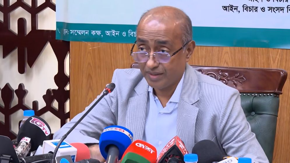 অপ্রতুল বিচারিক ব্যবস্থায় ৪৫ লাখ মামলা চলমান: আইনমন্ত্রী