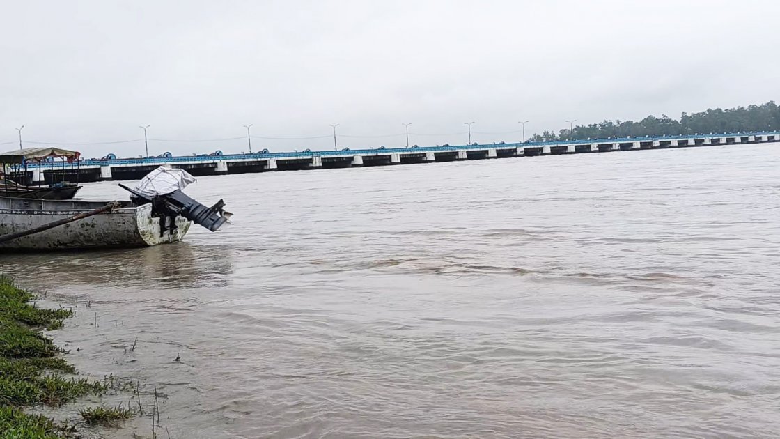 উত্তর-পূর্বাঞ্চলে বন্যার শঙ্কা: টানা বৃষ্টির প্রভাব
