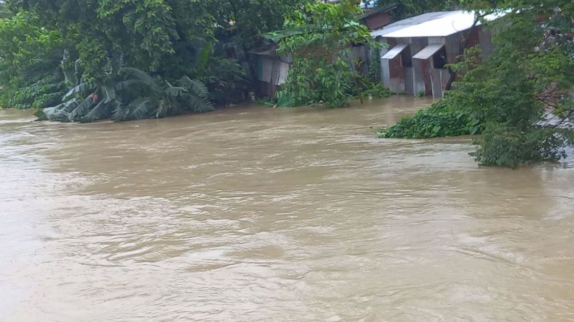 উত্তরের জেলাগুলোয় নদীভাঙন ও জলাবদ্ধতায় বাড়ছে দুর্ভোগ