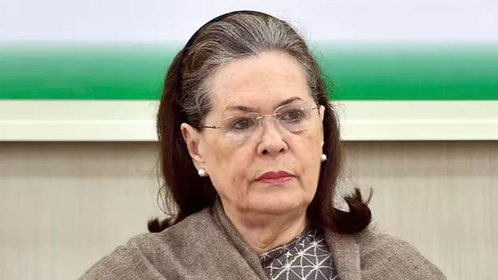 শিক্ষার্থীদের দেশের শত্রু হিসেবে গণ্য করছে মোদি সরকার: সোনিয়া গান্ধী