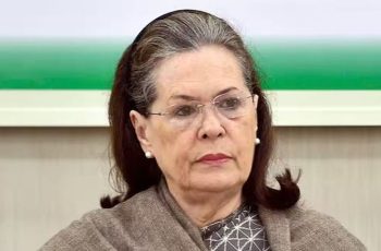 শিক্ষার্থীদের দেশের শত্রু হিসেবে গণ্য করছে মোদি সরকার: সোনিয়া গান্ধী