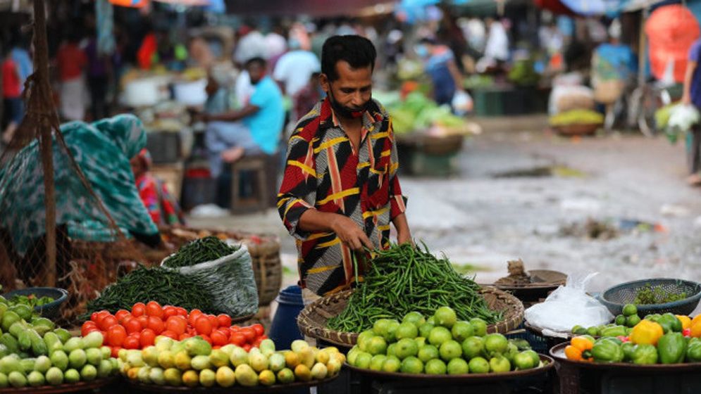 বৃষ্টির কারণে সবজি ও মাছের দাম বেড়েছে