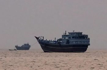 হরমুজ প্রণালির নিরাপত্তা নিয়ে আলোচনা করতে ইরানে ওমানের প্রতিনিধিদল