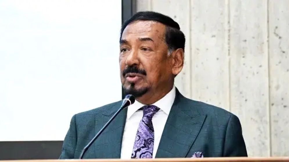 ভারপ্রাপ্ত রাষ্ট্রপতি হাফিজ উদ্দিন আহমদ বঙ্গভবনে অফিস করবেন