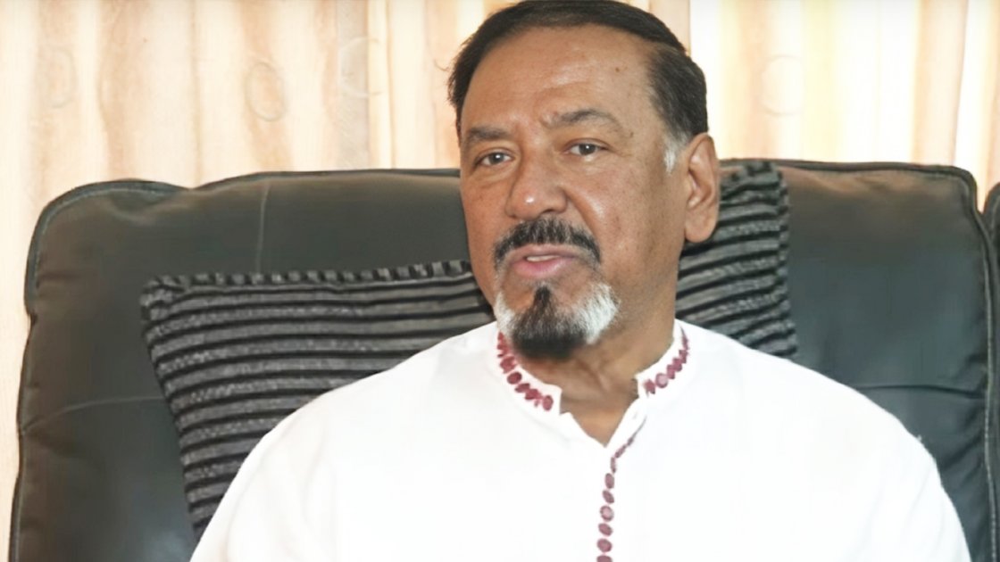 নতুন রাষ্ট্রপতি নির্বাচন না হওয়া পর্যন্ত হাফিজ উদ্দিন আহমদের দায়িত্ব
