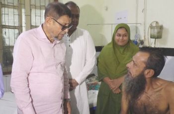 সাতক্ষীরায় হাসপাতাল পরিদর্শনে স্বাস্থ্যমন্ত্রী, দুই চিকিৎসক বরখাস্ত