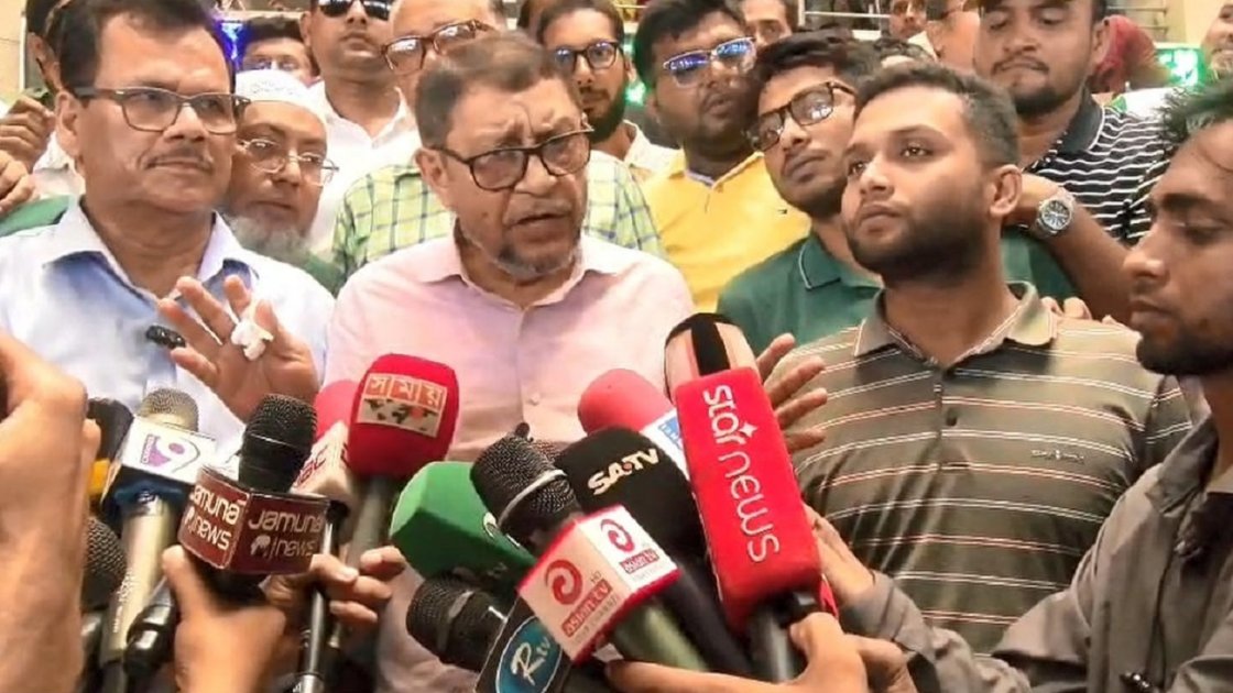 স্বাস্থ্যমন্ত্রী সাতক্ষীরায় হাসপাতাল পরিদর্শন, ২ চিকিৎসক বরখাস্তের নির্দেশ