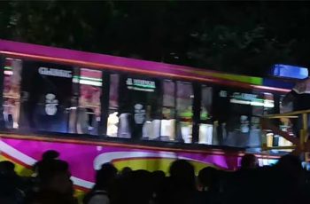 রাজবাড়ীতে ট্রেনের বিচ্ছিন্ন বগির ধাক্কায় নিহত ২, আহত ৬
