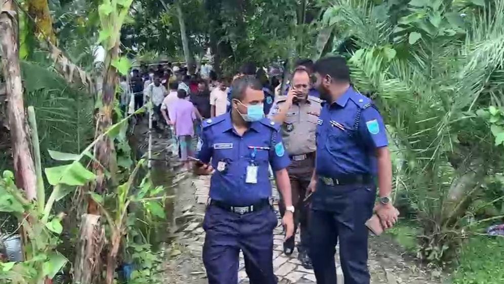 গোপালগঞ্জে পুকুর থেকে পুলিশ সদস্যের মরদেহ উদ্ধার