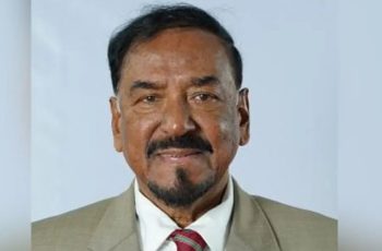 ভারপ্রাপ্ত রাষ্ট্রপতি হাফিজ উদ্দিন আহমদ বঙ্গভবনে কাজ শুরু