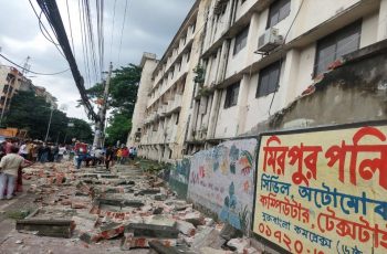 মিরপুরে দেয়াল ধসে নারী নিহত, আহত ৭ জন