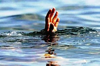 রাজশাহীতে পদ্মায় নৌকাডুবিতে বাবা-ছেলে নিখোঁজ