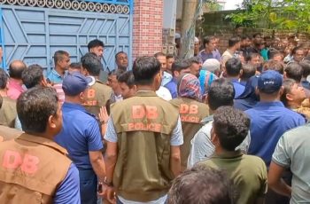 যশোরে জামায়াতের এমপির বাড়িতে হামলা, মহাসড়ক অবরোধ