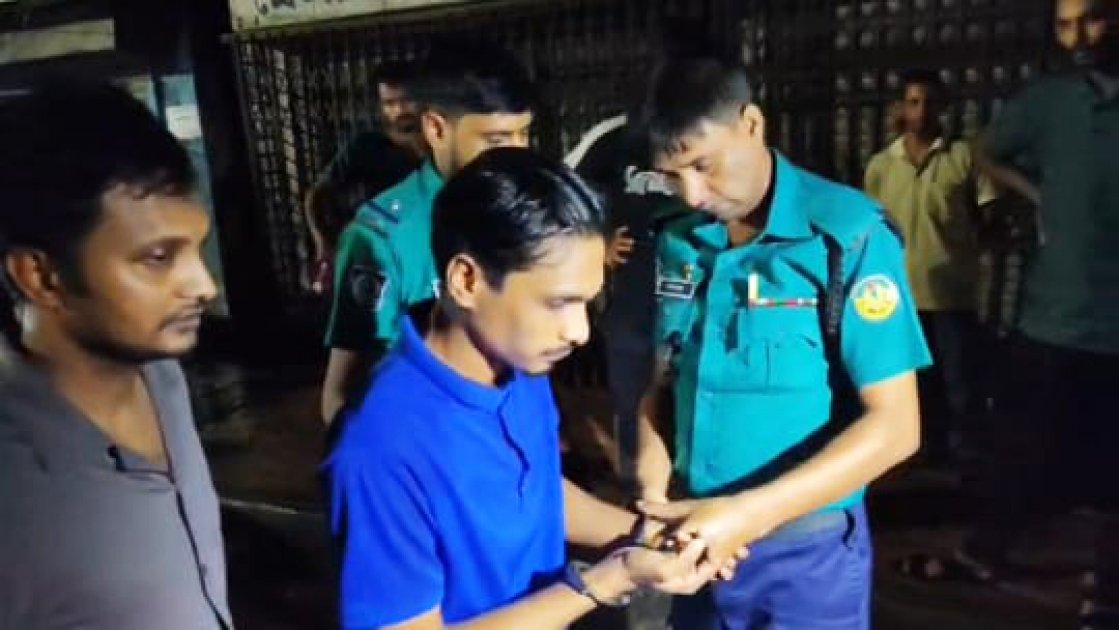 রাজশাহী বিশ্ববিদ্যালয়ে হামলার ঘটনায় দুই শিক্ষার্থী গ্রেপ্তার