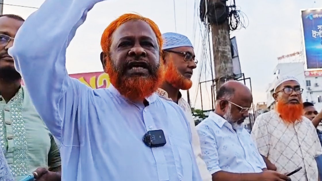 যশোরে এমপির বাড়িতে হামলার অভিযোগ, জামায়াতের প্রতিবাদ মিছিল