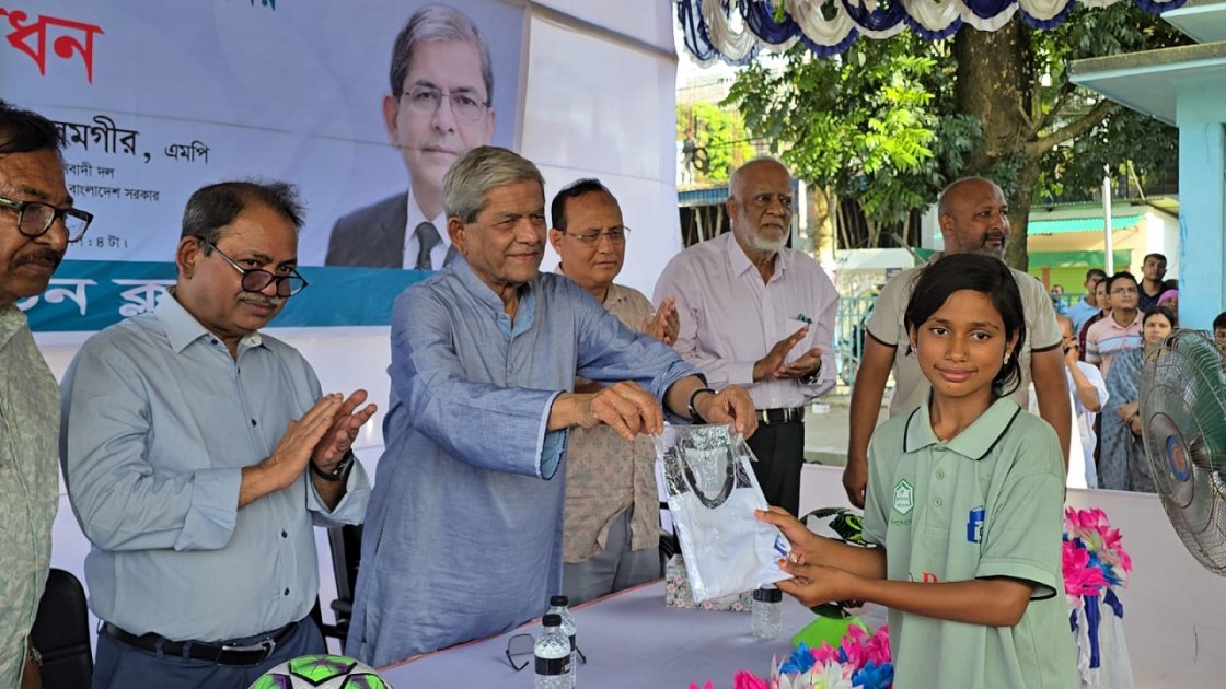 ক্রীড়াঙ্গণে রাজনীতি নিয়ে মন্তব্য মির্জা ফখরুলের