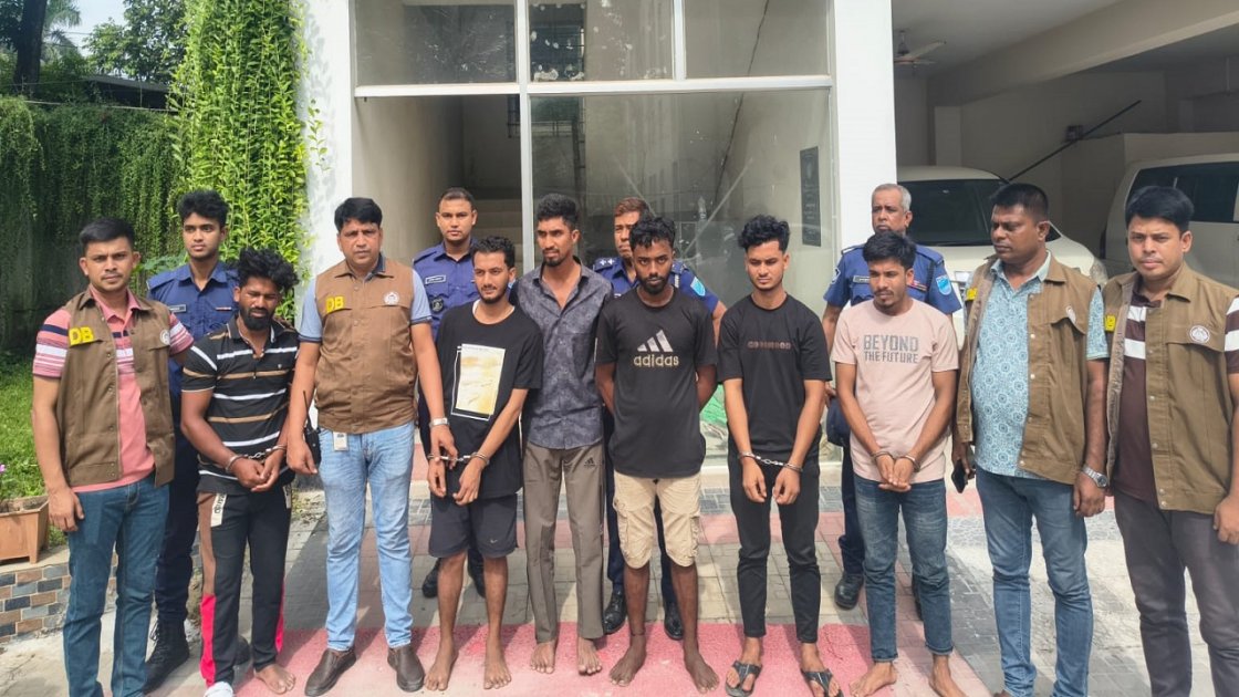 নরসিংদীতে ডাকাতির ঘটনায় ৭ জন গ্রেপ্তার, খুনের রহস্য উন্মোচন
