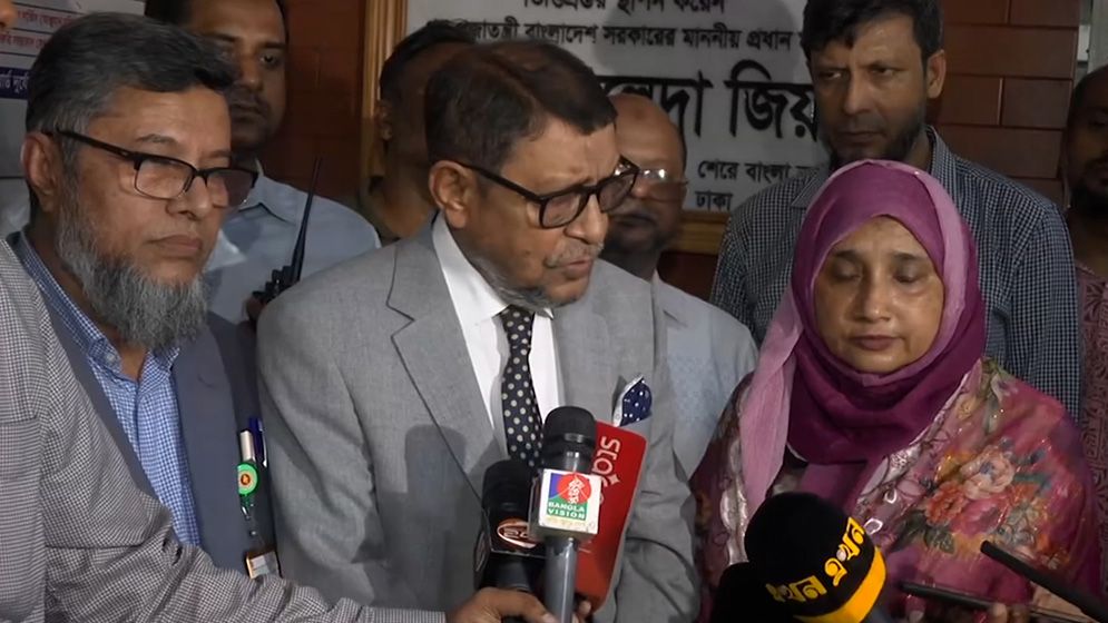 মিরপুরে দেয়াল ধস: আহতদের চিকিৎসার খরচ বহন করবে সরকার