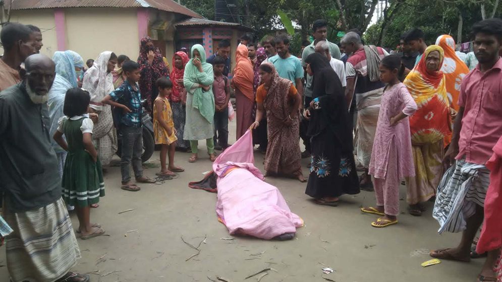 পাবনায় সেপটিক ট্যাংক থেকে স্কুলশিক্ষিকার মরদেহ উদ্ধার
