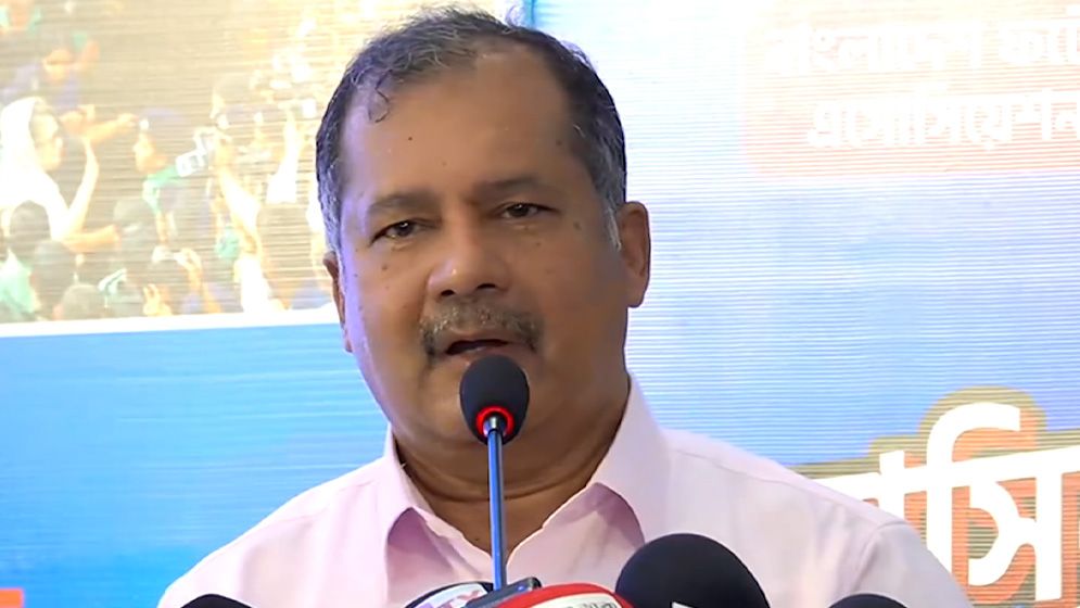 সরকার সংসদে জাতীয় সমস্যা সমাধানের চেষ্টা করছে: তথ্যমন্ত্রী