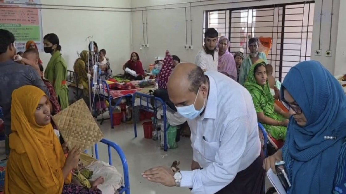 পটুয়াখালী মেডিকেলে স্বাস্থ্য পরিচালক ডা. রিফাতুলের কঠোর পরিদর্শন