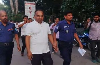 ৬২ মামলার আসামি ‘বোমা কুদ্দুস’ গ্রেফতার, কারাগারে পাঠানো