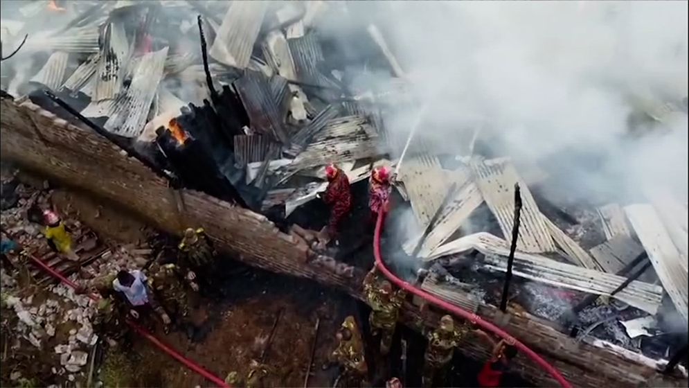 রাঙ্গামাটিতে অগ্নিকাণ্ডে বসতঘর ও ৩ দোকান পুড়ে গেছে