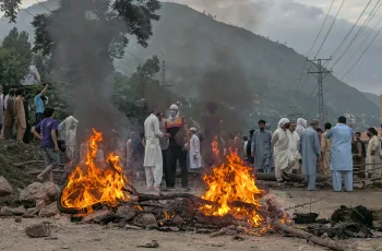 পাকিস্তান-প্রশাসিত কাশ্মীরের নির্বাচন ও প্রতিবাদে সহিংসতা