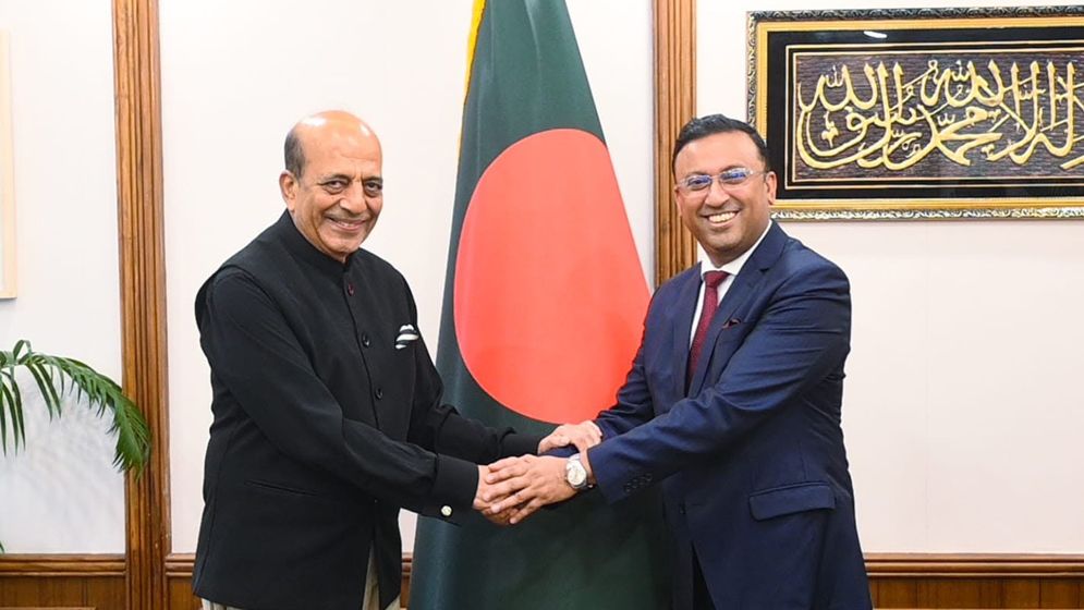 প্রধানমন্ত্রীর উপদেষ্টার সঙ্গে ভারতের হাইকমিশনারের সাক্ষাৎ