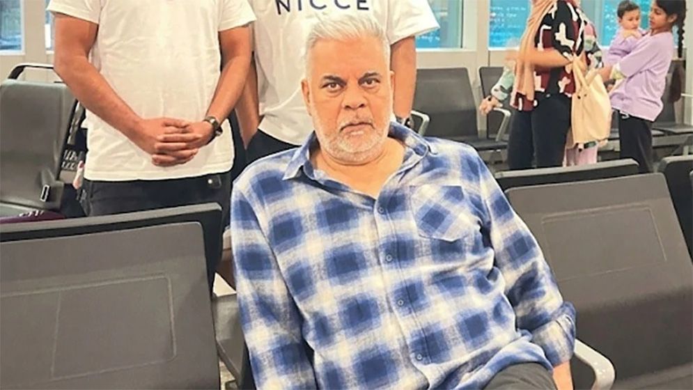 ১৫ মাস পর দেশে ফিরলেন অভিনেতা ইলিয়াস কাঞ্চন
