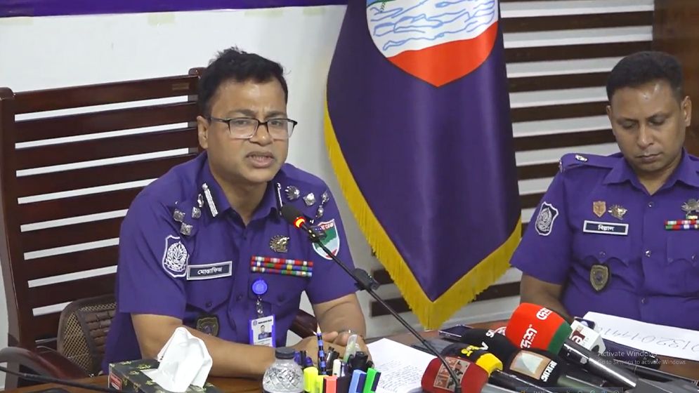 ফ্যাসিবাদের উত্থান প্রতিরোধে পুলিশ আরো কঠোর হবে: ডিআইজি মোস্তাফিজুর রহমান