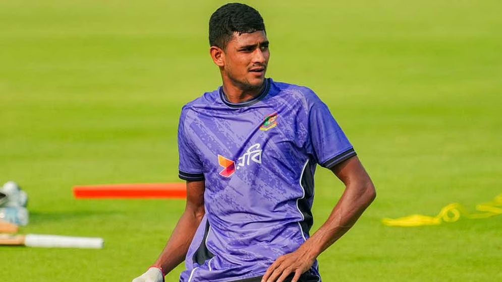 নাহিদ রানা পার্থ থেকে দেশে ফিরলেন চিকিৎসা শেষে