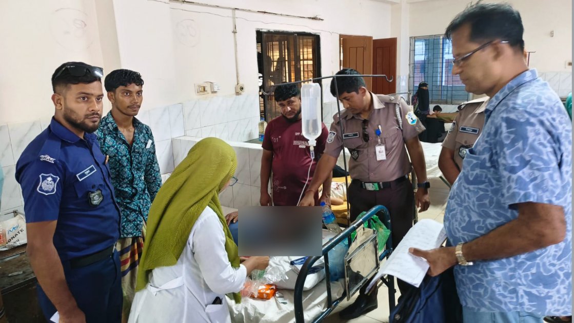 কুয়াকাটায় জলদস্যুদের হামলায় ১২ জেলে আহত