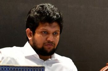 মাহফুজ আলমের মন্তব্য: ইতিহাস ও ক্ষমতার পালাবদল