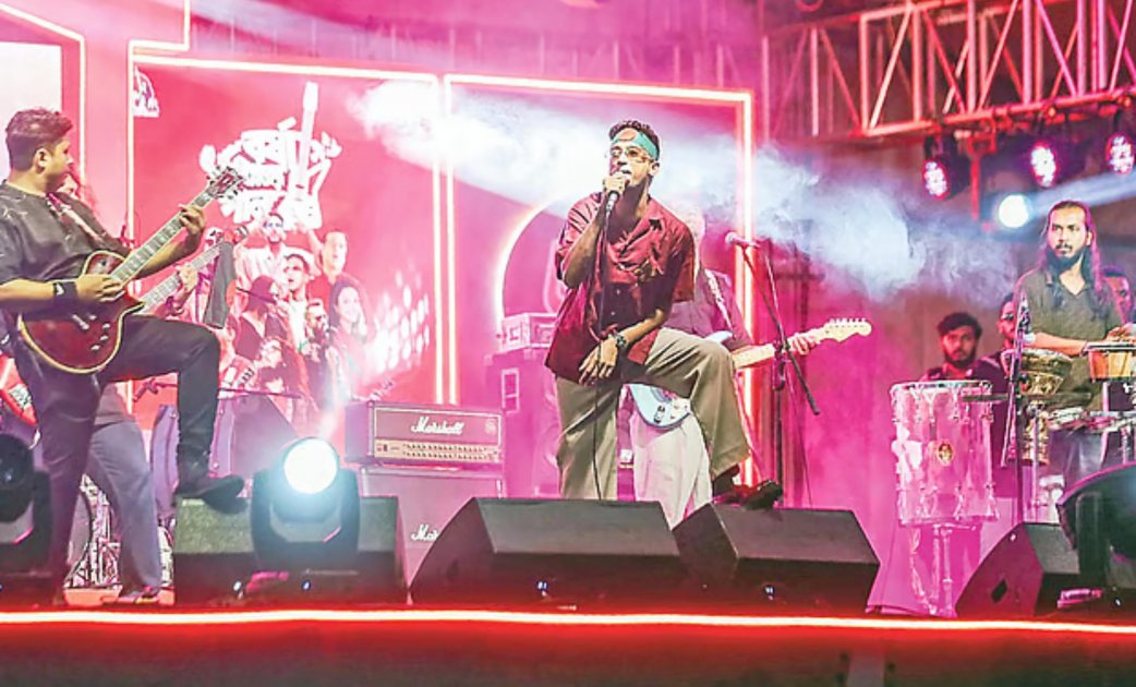 বর্ষপূর্তি উদযাপন: ‘বর্ষা বিপ্লবের গান’ কনসার্ট অনুষ্ঠিত
