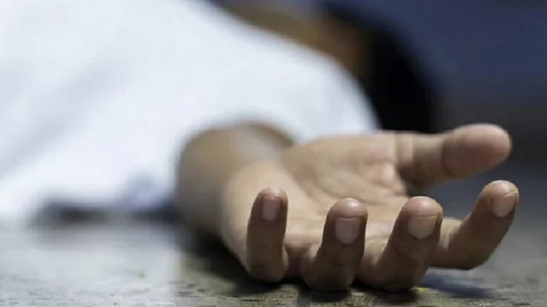 গাজীপুর সিটি কর্মকর্তার মৃত্যু: পুলিশের গ্রেপ্তারি পরোয়ানার পর ঘটনা