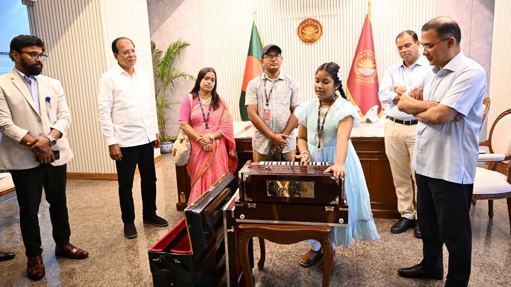 প্রধানমন্ত্রীর উপহারে অনুশ্রীর স্বপ্ন পূরণ
