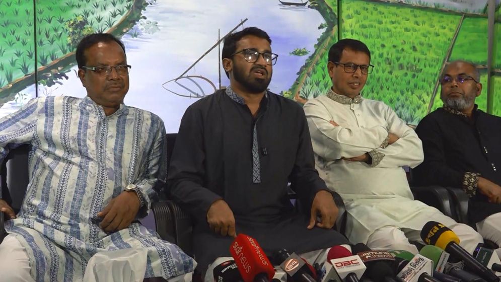 জামায়াত আমিরের নেতৃত্বে সচিবালয়ে মব সৃষ্টি অভিযোগ