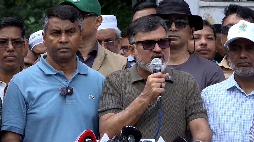 শহর পরিচ্ছন্ন রাখতে নগরবাসীর সহায়তা প্রয়োজন: ডিএনসিসি প্রশাসক