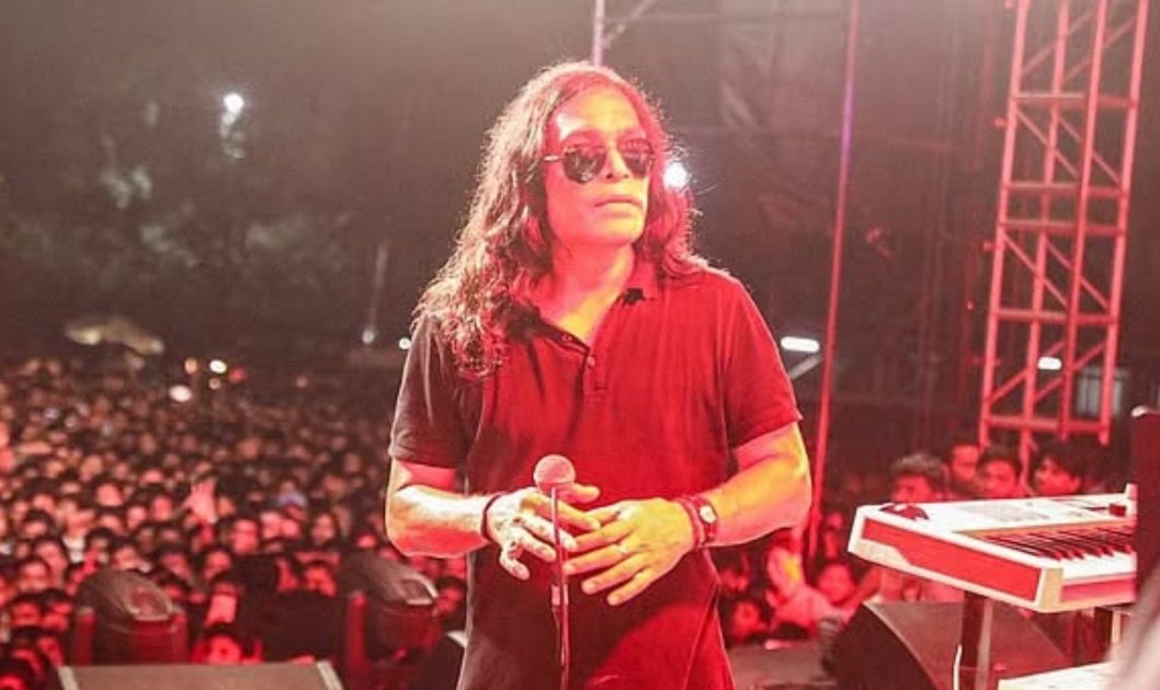 কনসার্টে পানির বোতল ছোড়ার ঘটনায় হাসানের প্রতিক্রিয়া