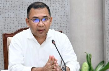 প্রধানমন্ত্রীর সতর্কতা: শান্তি-শৃঙ্খলা নষ্টকারীদের বিরুদ্ধে সবাইকে সজাগ থাকতে হবে