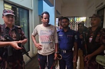 আখ চুরির অভিযোগে ভারতীয় নাগরিককে পুলিশের কাছে হস্তান্তর