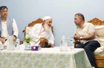 প্রধানমন্ত্রীর সঙ্গে হেফাজত আমিরের সাক্ষাৎ চট্টগ্রামে