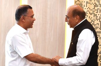 প্রধানমন্ত্রীর সঙ্গে ভারতীয় হাইকমিশনারের বৈঠক
