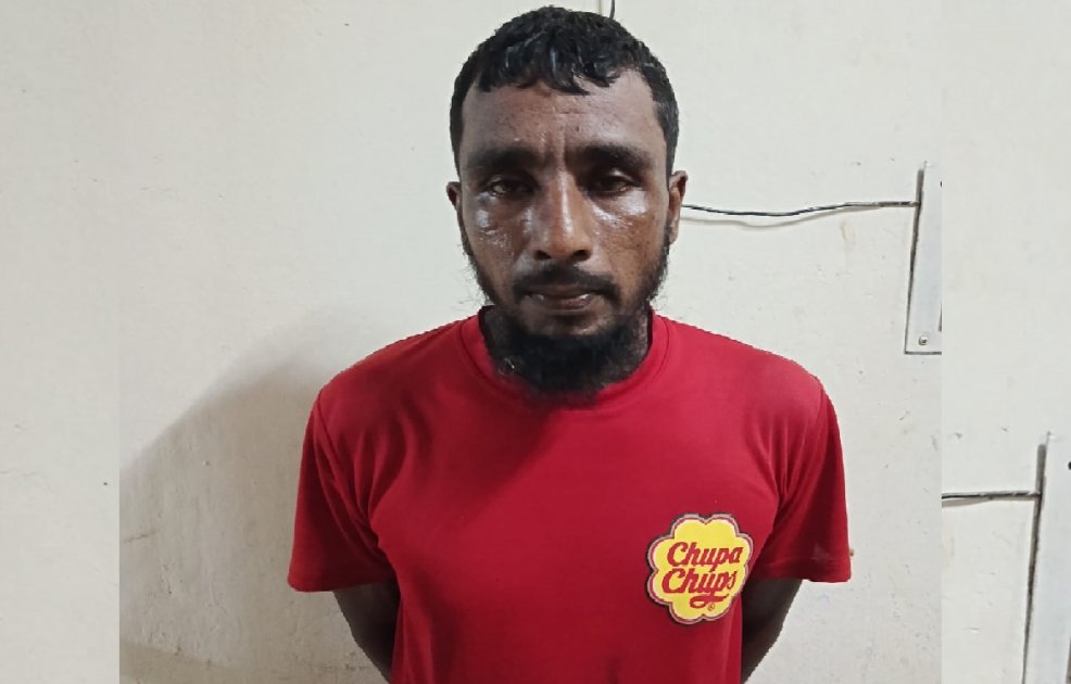 মিতালী আবাসিকে তিনজনের হত্যাকাণ্ডের পেছনে প্রেমের সম্পর্কের অভিযোগ