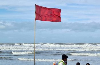 দেশের চার সমুদ্রবন্দরে ৩ নম্বর সতর্ক সংকেত বহাল, ঝড়ের আশঙ্কা