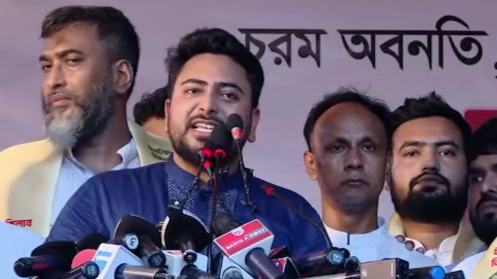 ৫ মাসে লোডশেডিংয়ের নতুন রেকর্ড, গ্যাস-বিদ্যুৎ সংকটের অভিযোগ